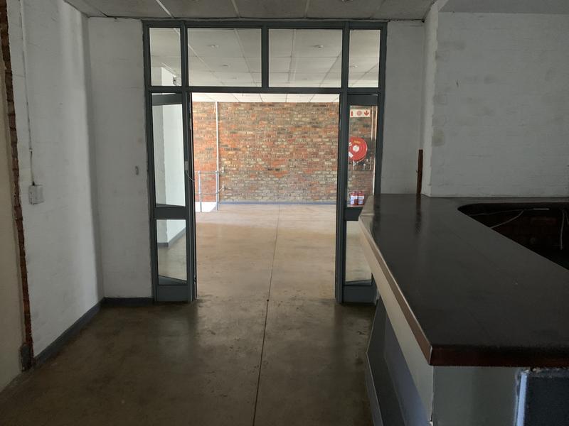 To Let commercial Property for Rent in Paarden Eiland Western Cape